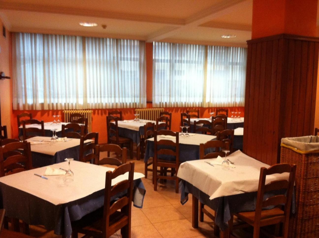 Hotel Valle De Ayala Льодио Экстерьер фото